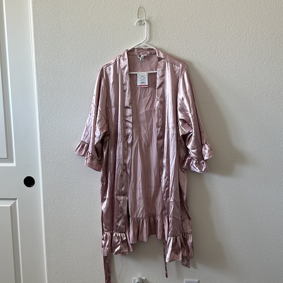 Dusty Pink Robe L/XL David’s Bridal - Picture 3 of 6